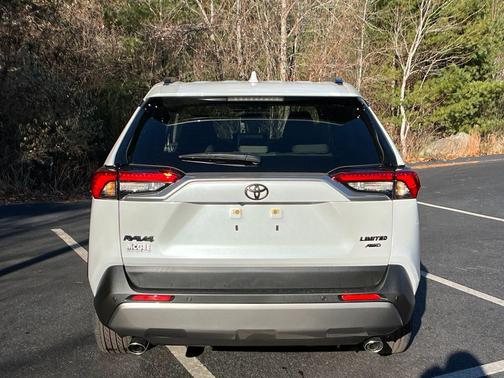 2025 Toyota RAV4 Limited