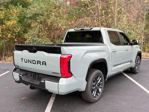 2026 Toyota Tundra Hybrid Platinum