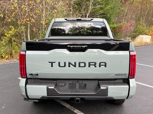 2026 Toyota Tundra Hybrid Platinum