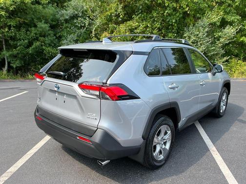2023 Toyota RAV4 Hybrid XLE