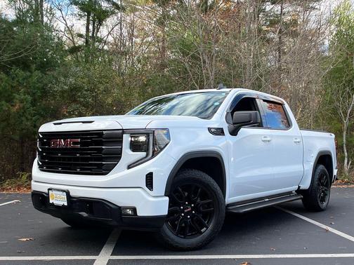 2025 GMC Sierra 1500 Elevation