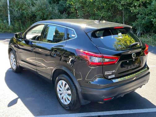 2020 Nissan Rogue Sport S