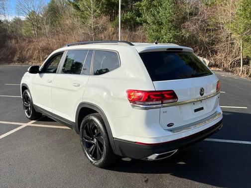 2022 Volkswagen Atlas 2.0T SE w/Technology 4MOTION