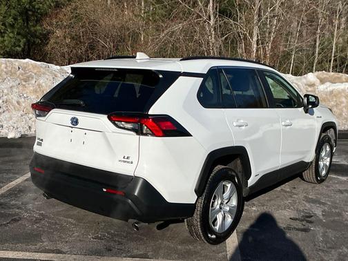 2020 Toyota RAV4 Hybrid LE