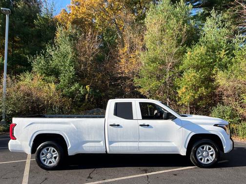 Ice Cap 2024 Toyota Tundra SR