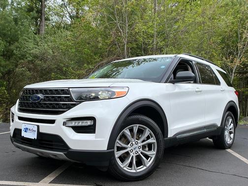 Star White Metallic Tri-Coat 2023 Ford Explorer XLT