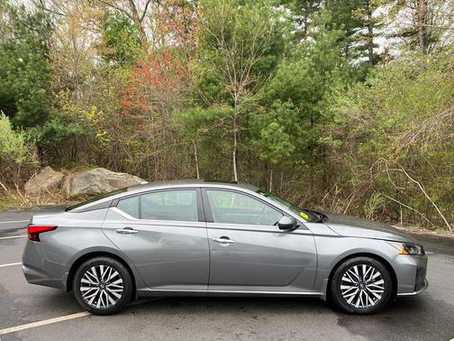 Gun Metallic 2023 Nissan Altima 2.5 SV