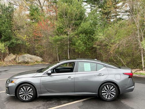 Gun Metallic 2023 Nissan Altima 2.5 SV