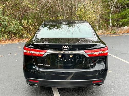 2014 Toyota Avalon XLE