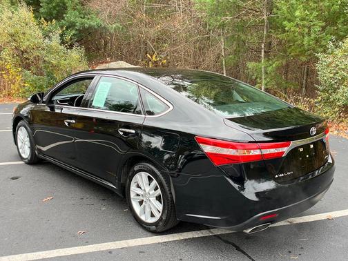 2014 Toyota Avalon XLE