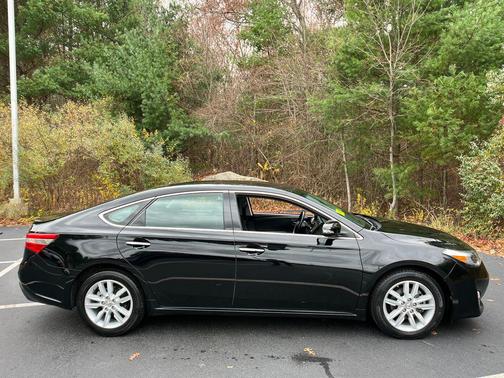 2014 Toyota Avalon XLE