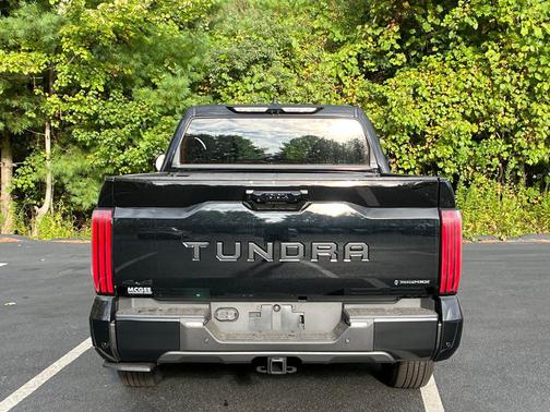 2026 Toyota Tundra Hybrid Platinum