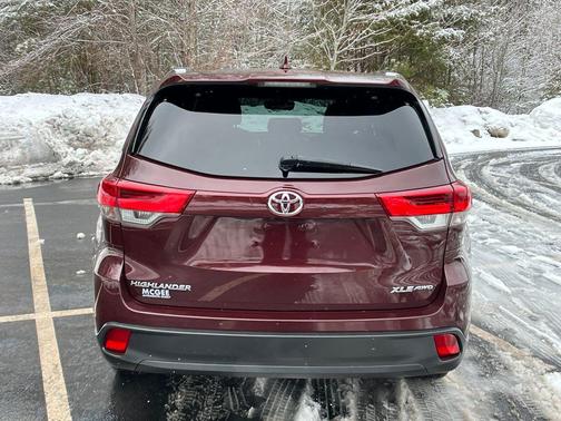 2017 Toyota Highlander 