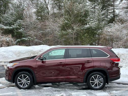 2017 Toyota Highlander 