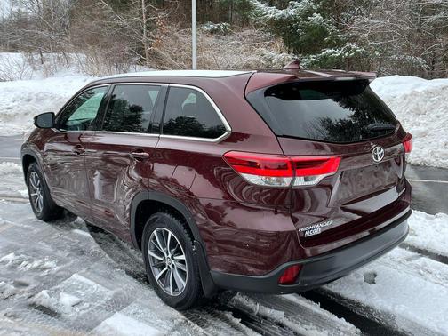 2017 Toyota Highlander 