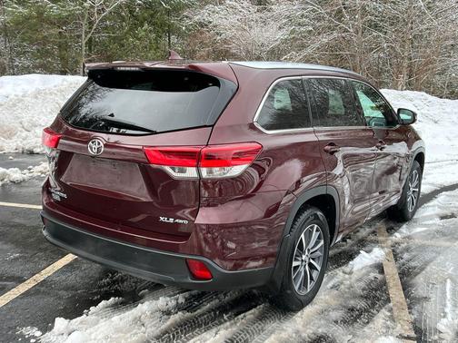 2017 Toyota Highlander 