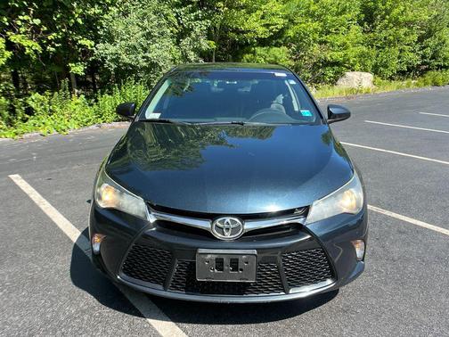 Gray 2017 Toyota Camry SE