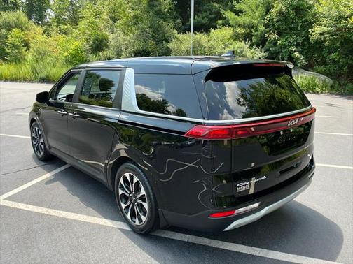 2022 Kia Carnival EX