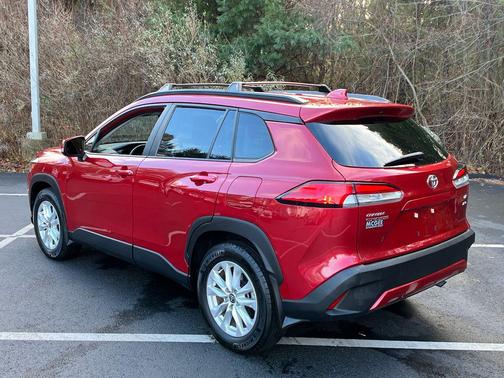 2023 Toyota Corolla Cross LE