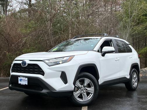 2024 Toyota RAV4 Hybrid XLE