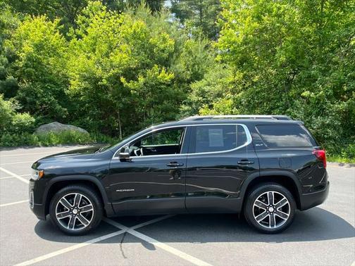 2023 GMC Acadia AWD SLT