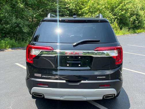 2023 GMC Acadia AWD SLT