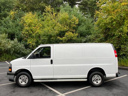 2023 GMC Savana 2500 Work Van