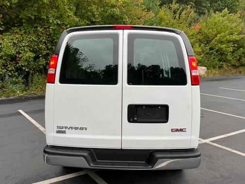 2023 GMC Savana 2500 Work Van