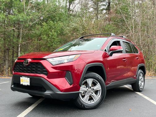 2025 Toyota RAV4 Hybrid LE