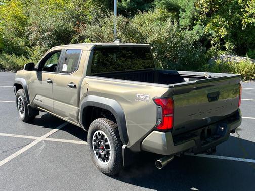 2025 Toyota Tacoma TRD Off Road