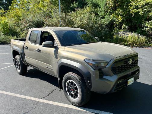 2025 Toyota Tacoma TRD Off Road