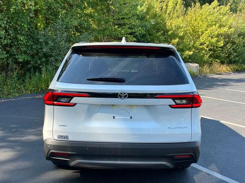 2025 Toyota Grand Highlander Platinum
