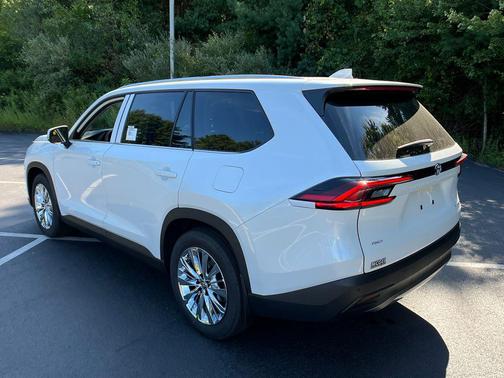 2025 Toyota Grand Highlander Platinum