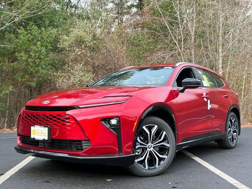 2025 Toyota Crown Signia XLE