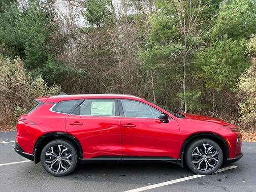 2025 Toyota Crown Signia XLE