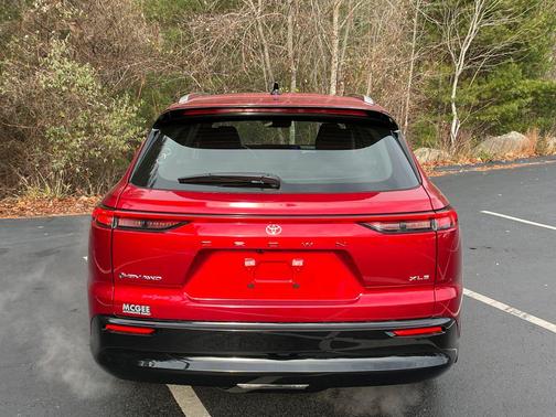 2025 Toyota Crown Signia XLE