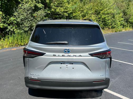 2025 Toyota Sienna XLE 7 Passenger