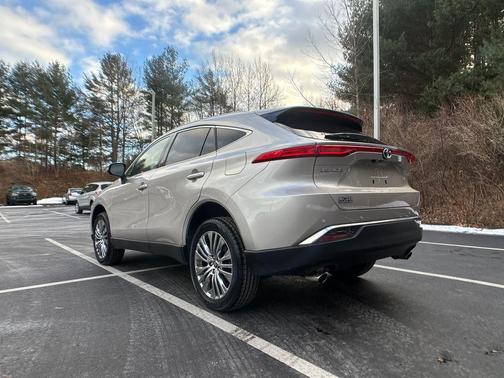 2023 Toyota Venza XLE