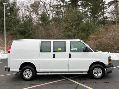 2022 GMC Savana 2500 Work Van