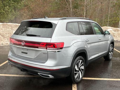 2025 Volkswagen Atlas 2.0T SE w/Technology 4MOTION