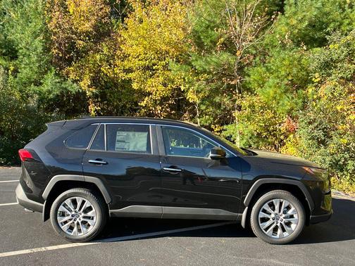 2025 Toyota RAV4 Limited