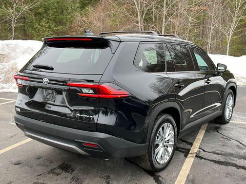 2025 Toyota Grand Highlander Platinum