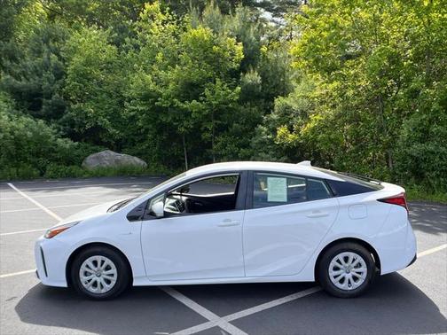 2019 Toyota Prius LE
