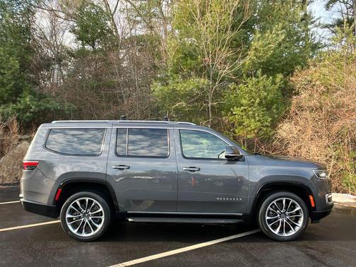 2022 Jeep Wagoneer Series II 4x4