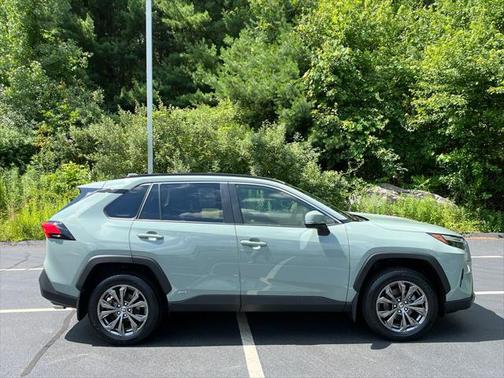 2023 Toyota RAV4 Hybrid XLE Premium