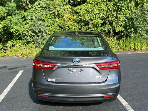 2016 Toyota Avalon Hybrid Limited