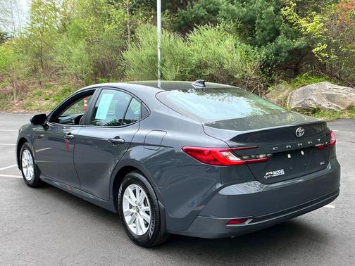 Underground 2025 Toyota Camry LE