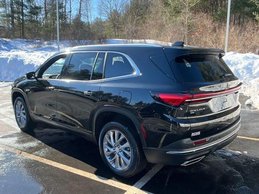 2025 Buick Enclave Preferred FWD