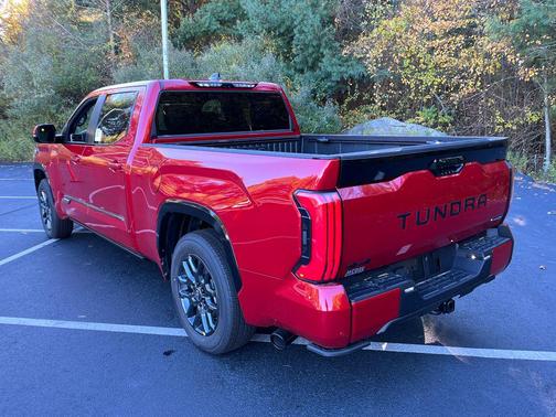 2026 Toyota Tundra Hybrid Platinum