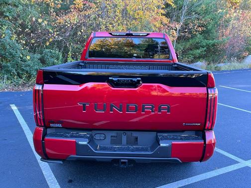 2026 Toyota Tundra Hybrid Platinum